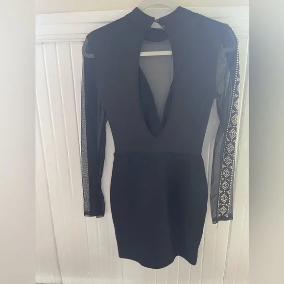 Windsor fitted black dress with silver decal and open back. Like new never worn - Picture 3 of 3